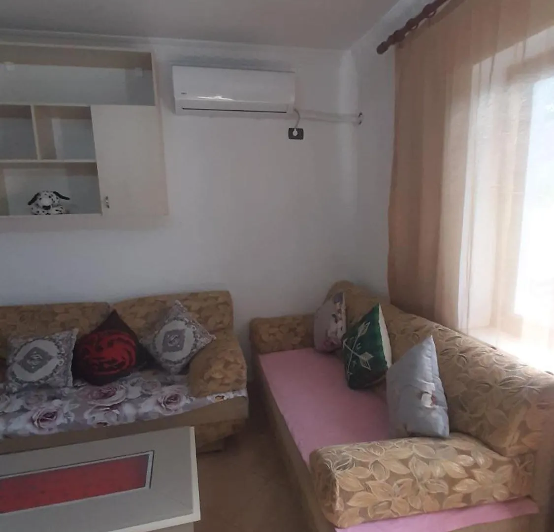 Apartment Comfy Home Tirana