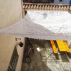 Buff Albergue
